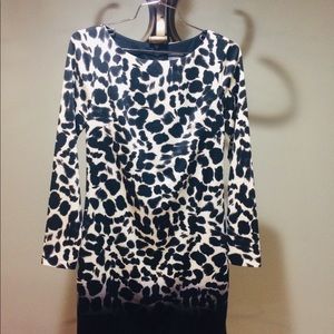 Leopard print long sleeved VINCE CAMUTO dress
